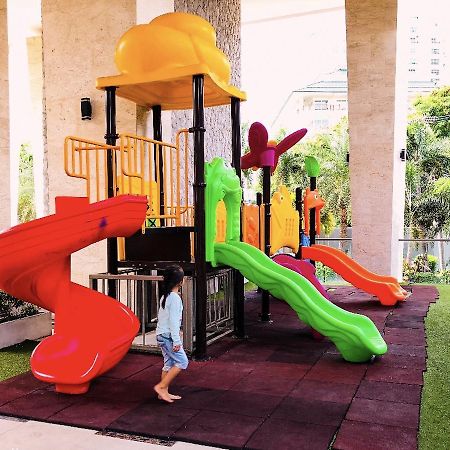 The Peak Towers Pattaya Apartamento Exterior foto