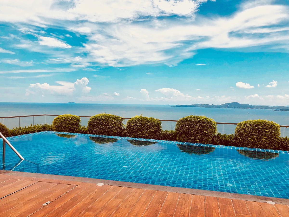 The Peak Towers Pattaya Apartamento Exterior foto